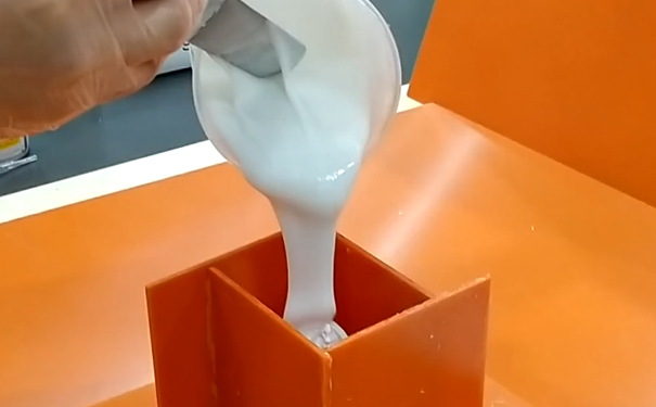 模具硅橡膠灌模時(shí)間是什么？