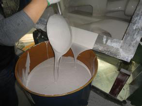 耐低溫模具硅膠能耐低溫多少度？