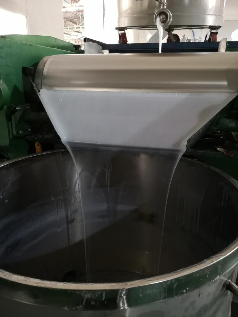 影響模具硅膠粘性因素有哪些？