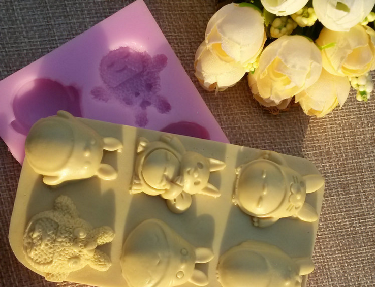 液態(tài)硅膠產(chǎn)品有溢料怎么解決 ？