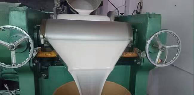 挑選液態(tài)硅膠產(chǎn)品需要關(guān)注什么內(nèi)容 ？