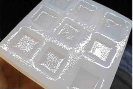 液態(tài)硅膠半固化現象原因